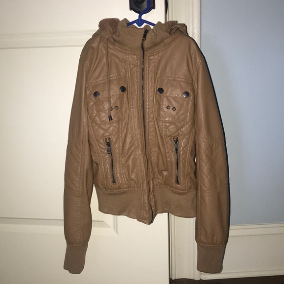 Warm leather jacket with fur inside - Picture 2 of 3